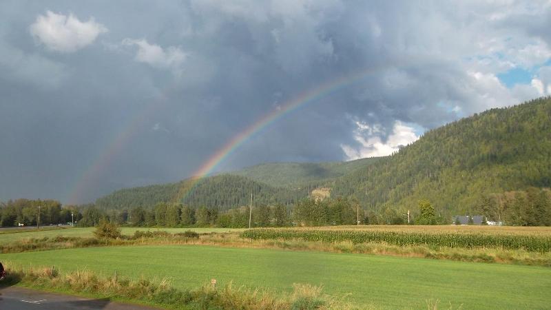 Monashee Motel image