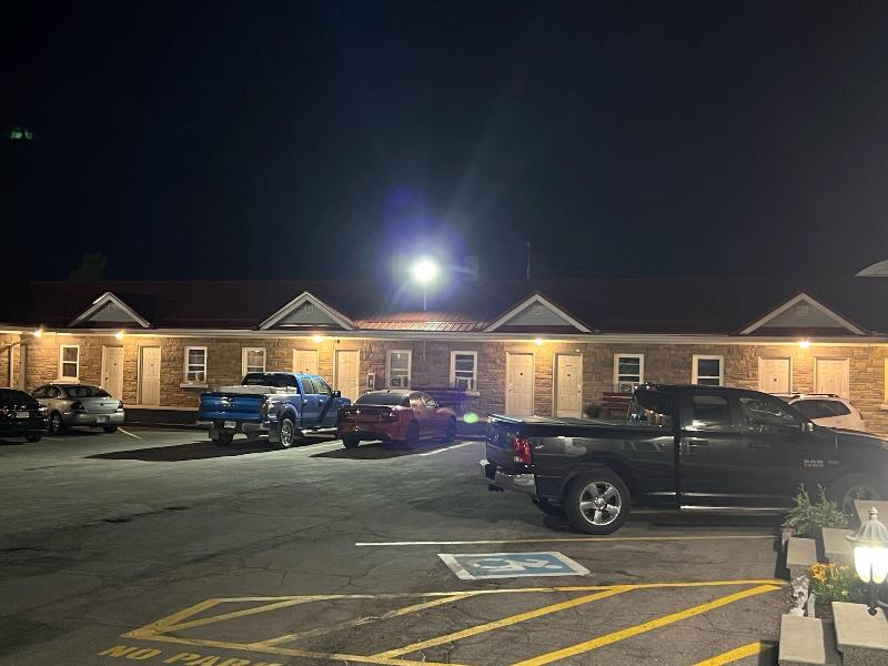 Tulip Motel — general view