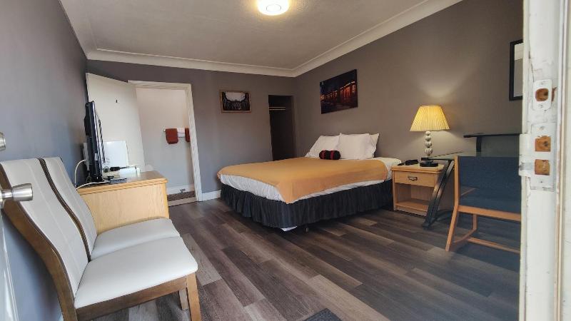 Tulip Motel image