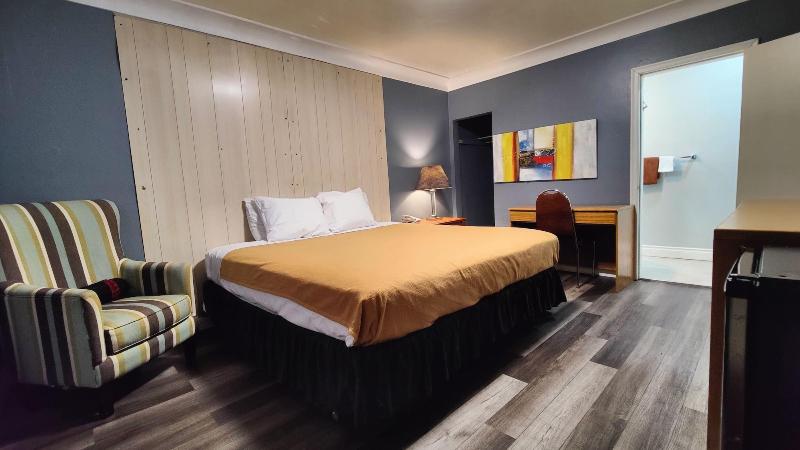 Tulip Motel image