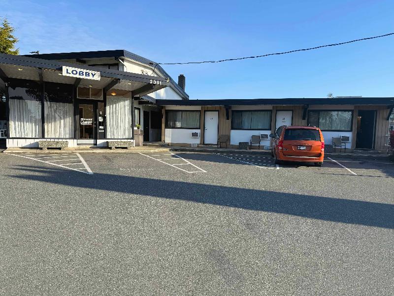 Departure Bay Motel — general view