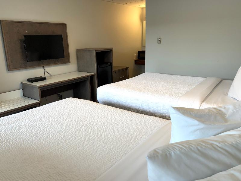 Departure Bay Motel image