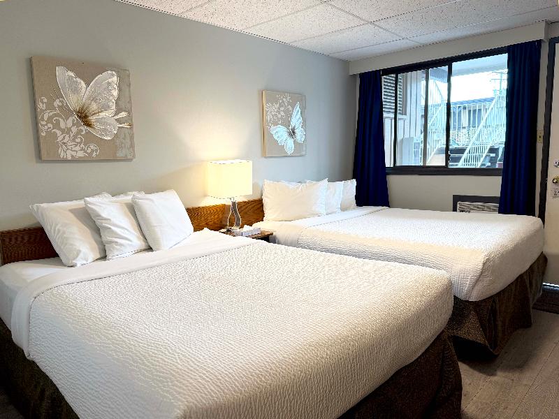 Departure Bay Motel image