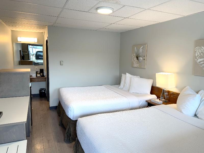 Departure Bay Motel image