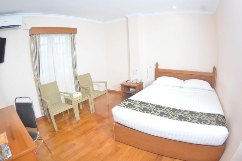 Hotel Sidney image