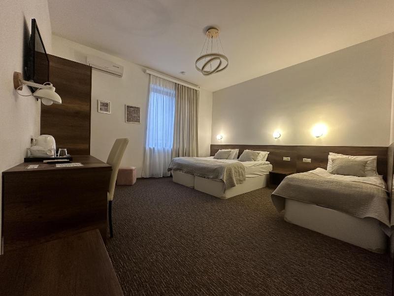 Alliance Hotel image