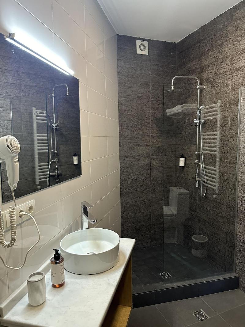 Alliance Hotel image