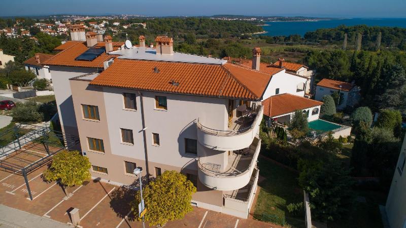 Villa Oliva image