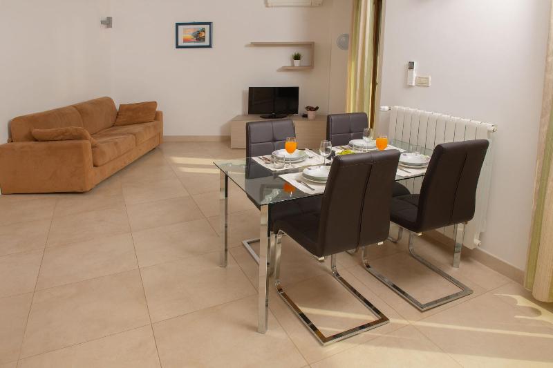 Villa Oliva image