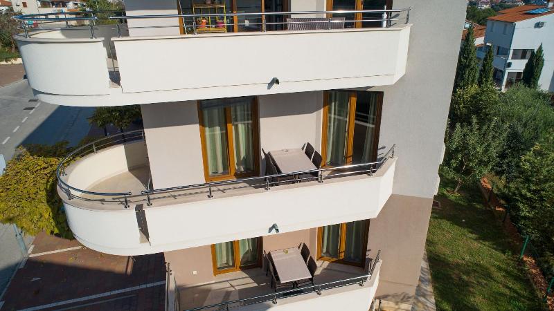 Villa Oliva image