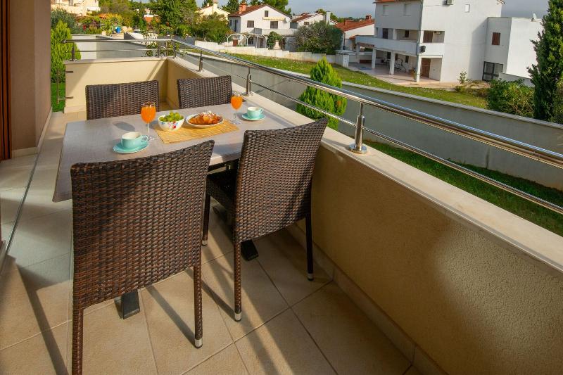 Villa Oliva image