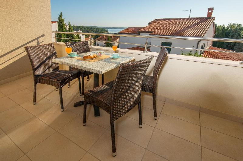 Villa Oliva image