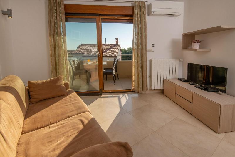 Villa Oliva image