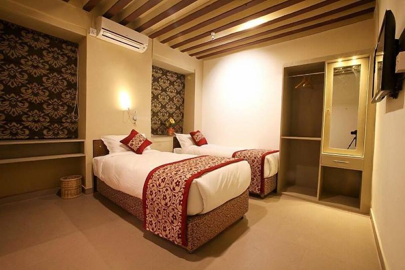 Hotel Heranya image