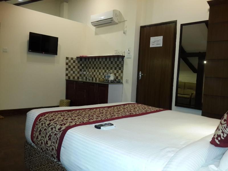 Hotel Heranya image