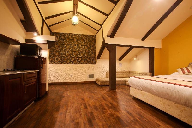 Hotel Heranya image