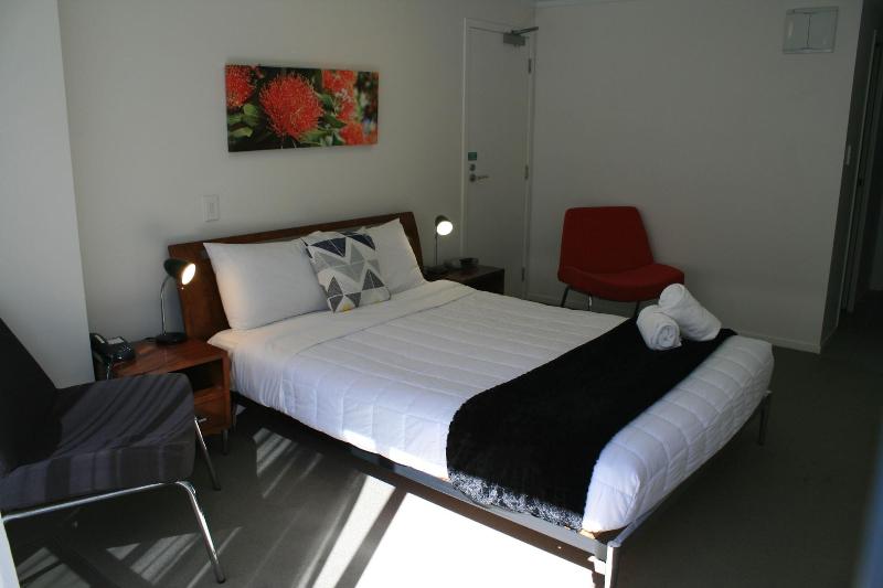 Atlas Suites And Apartments image