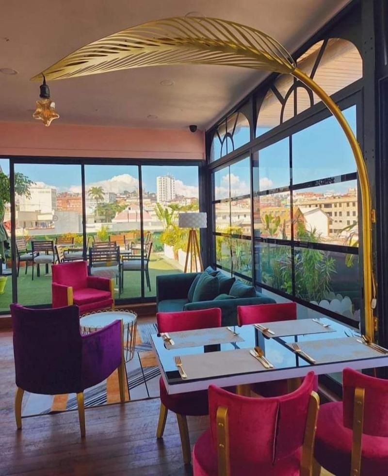 Central Hotel Tana image