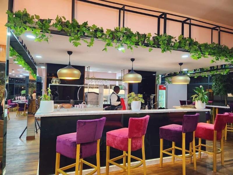 Central Hotel Tana image