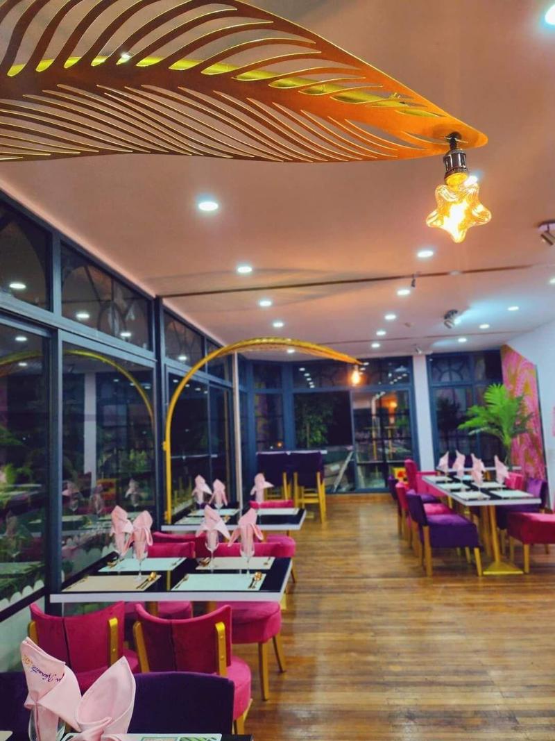 Central Hotel Tana image