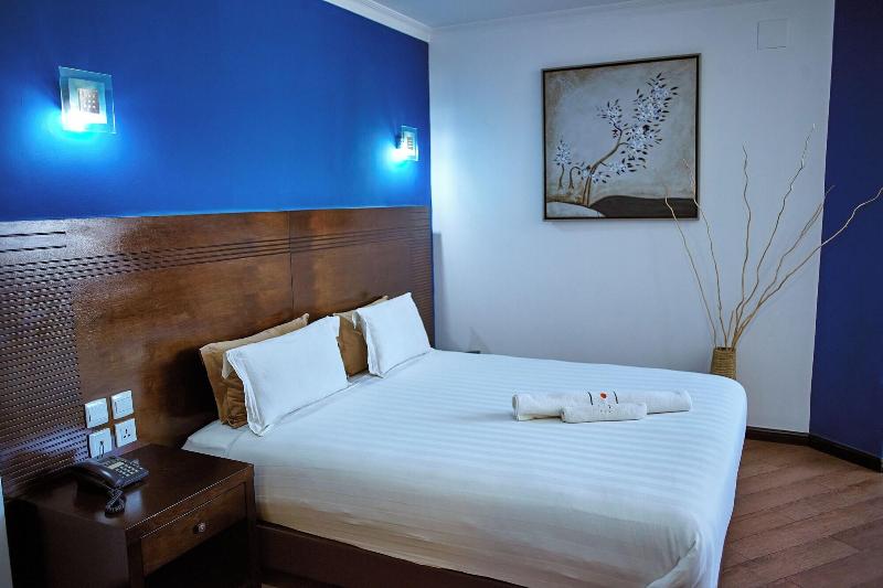 Central Hotel Tana image