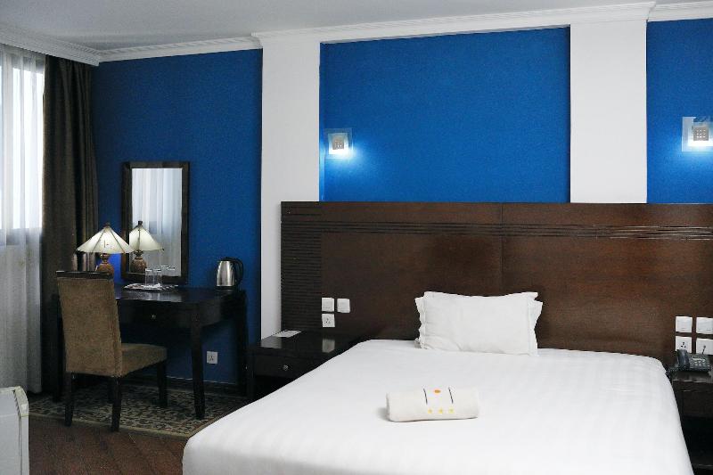 Central Hotel Tana image