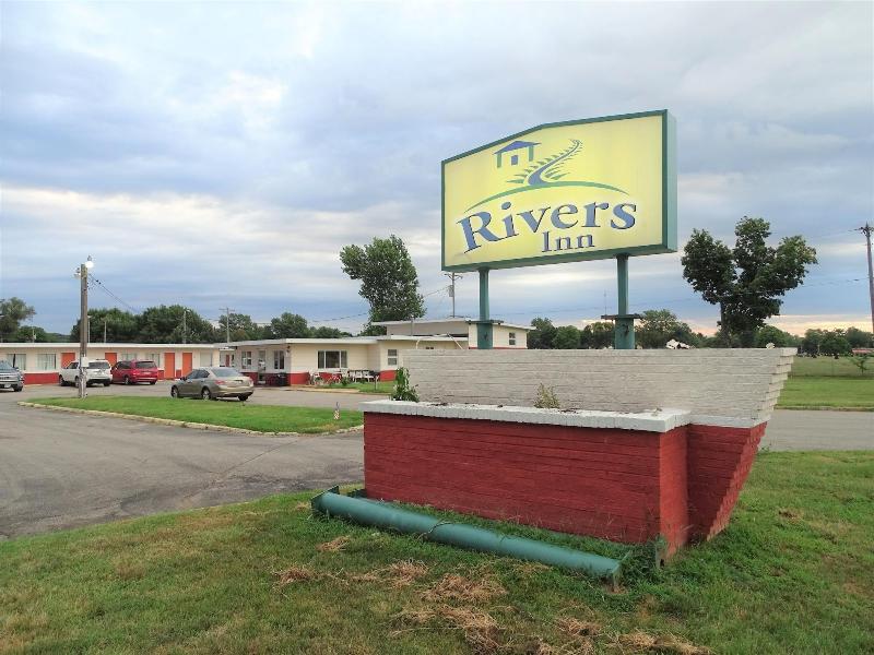 Rivers Inn Fort Madison — general view