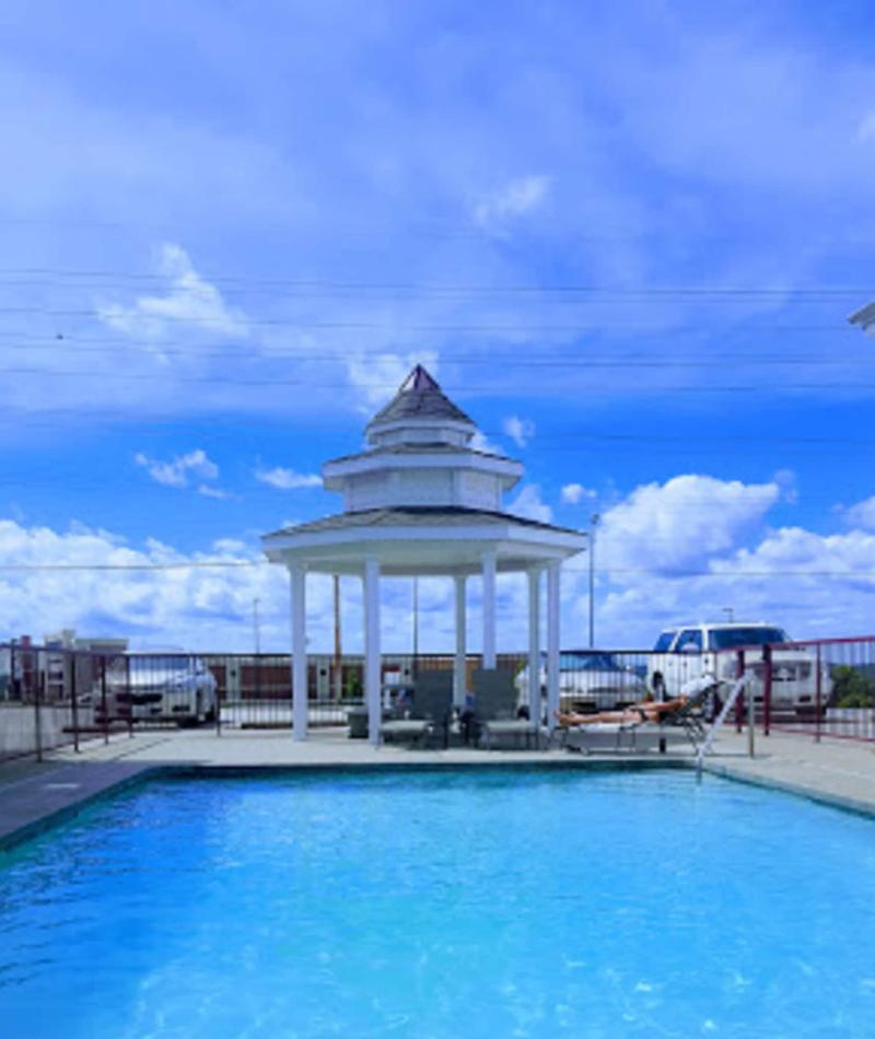 Osage Village Inn image