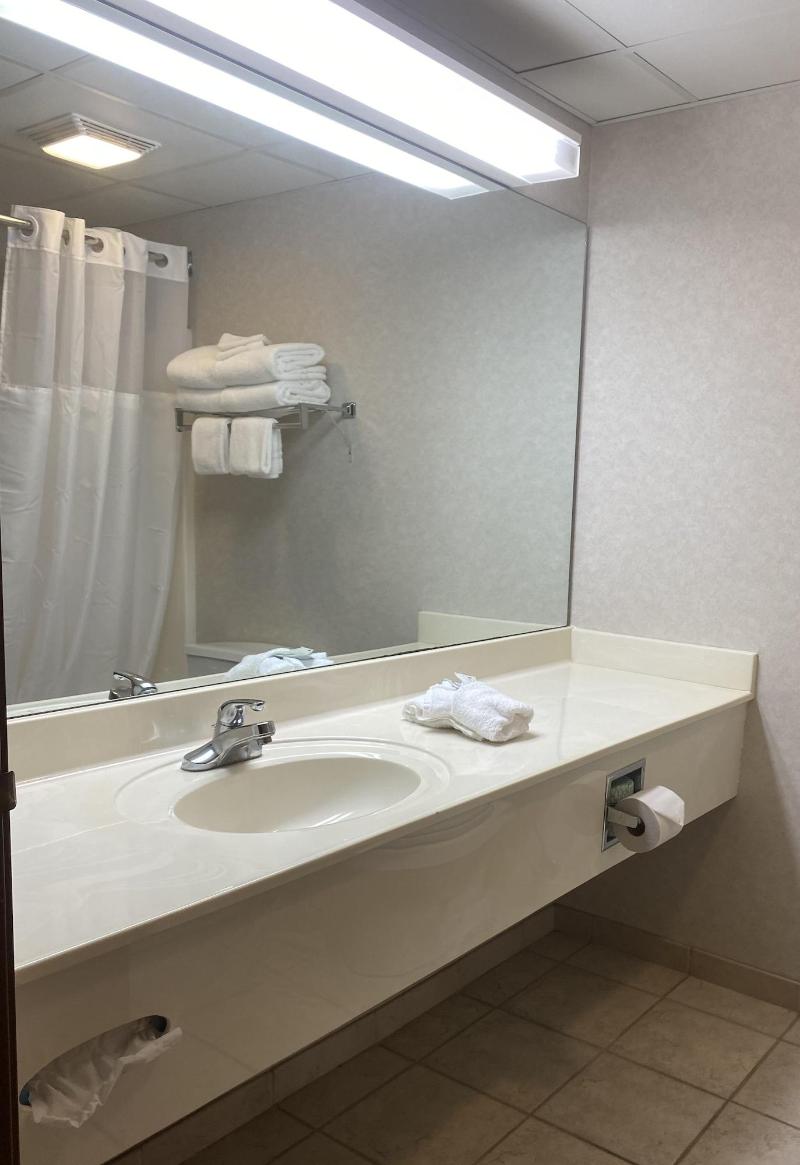 Osage Village Inn image