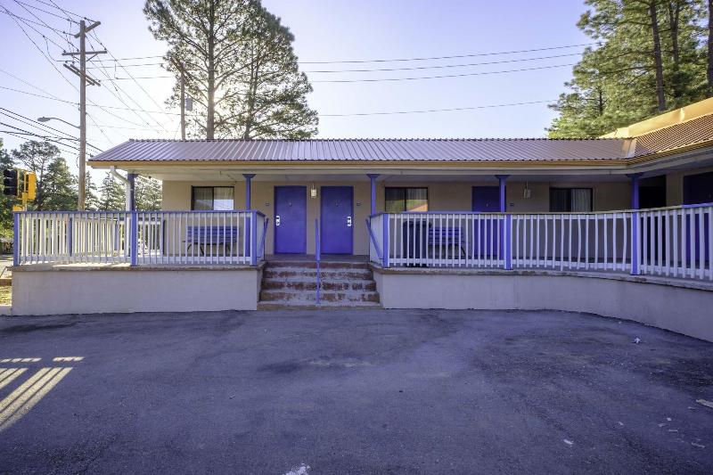 Budget Lodge Ruidoso image