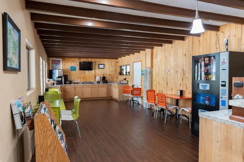 Budget Lodge Ruidoso image