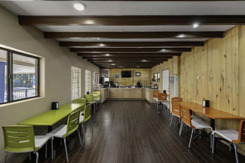 Budget Lodge Ruidoso image