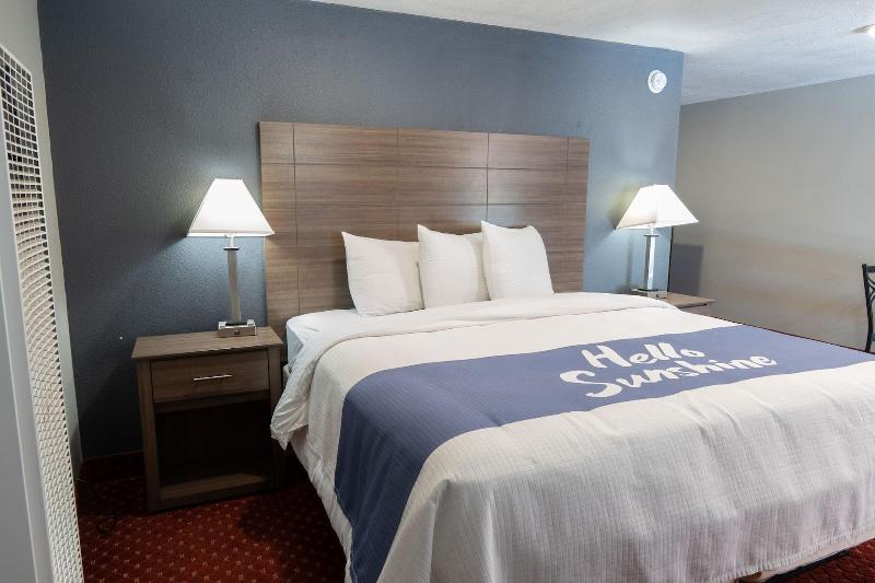 Budget Lodge Ruidoso image