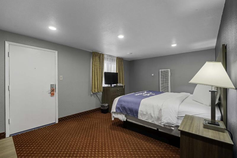 Budget Lodge Ruidoso image