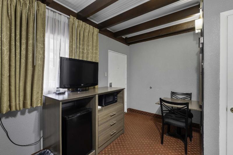Budget Lodge Ruidoso image