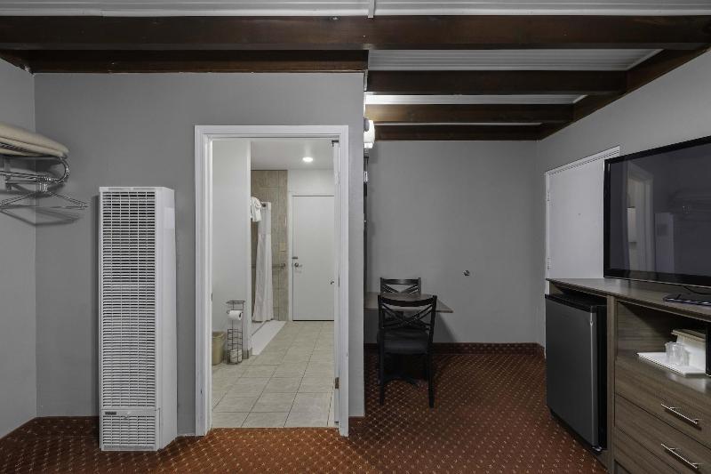 Budget Lodge Ruidoso image