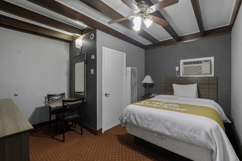 Budget Lodge Ruidoso image