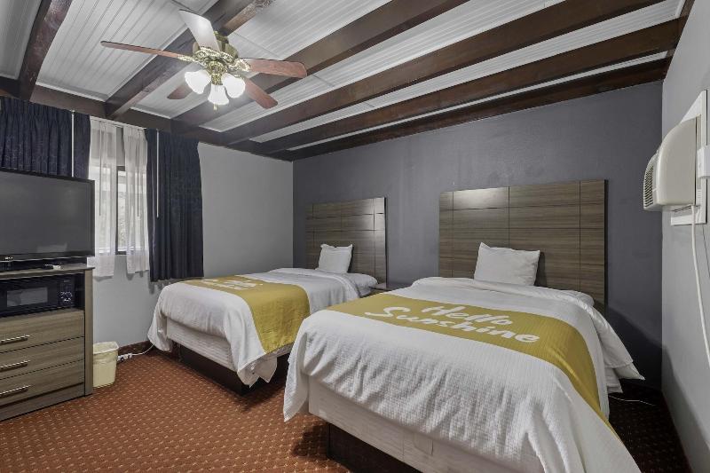 Budget Lodge Ruidoso image