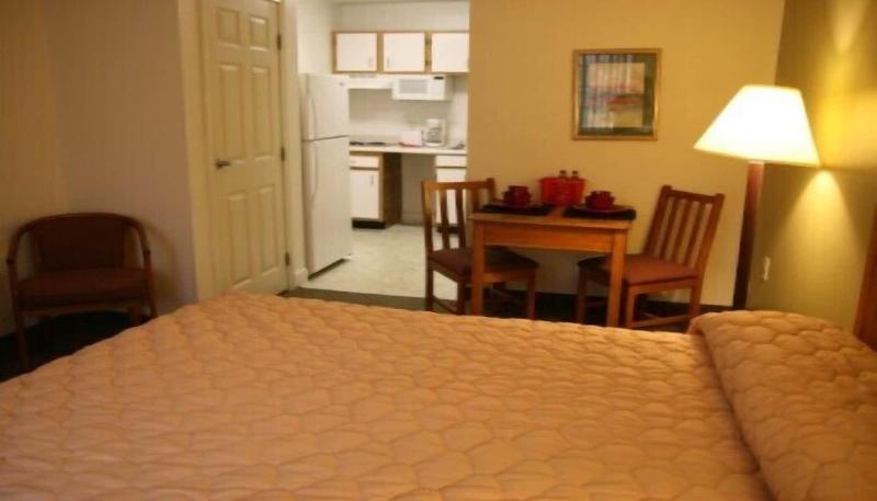 Affordable Suites Florence image