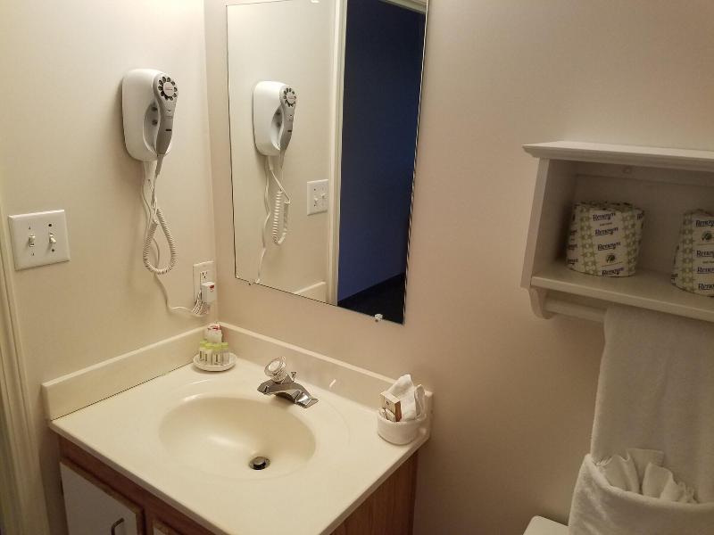 Affordable Suites Florence image