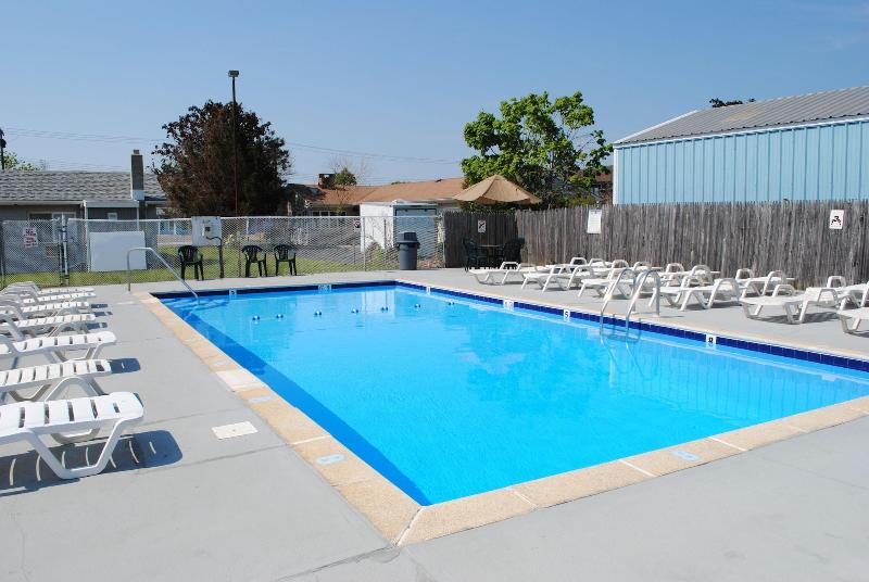 Shore Point Motel image