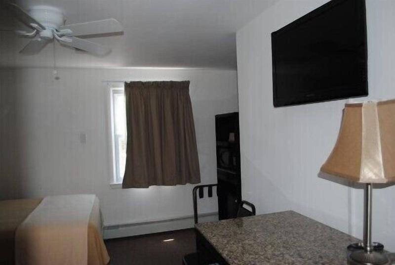 Shore Point Motel image