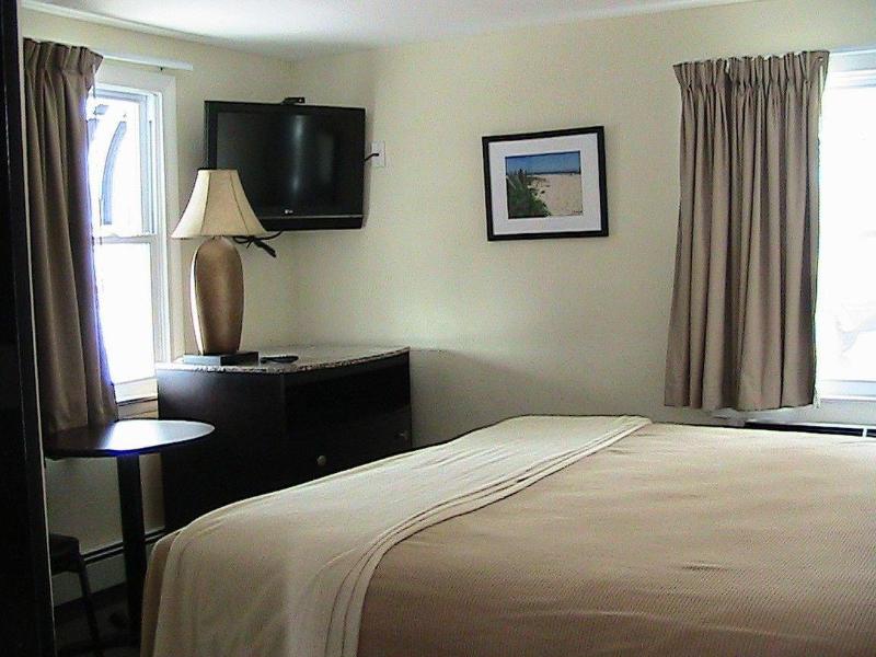 Shore Point Motel image