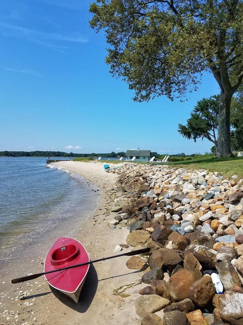 Sandaway Suites Beach image