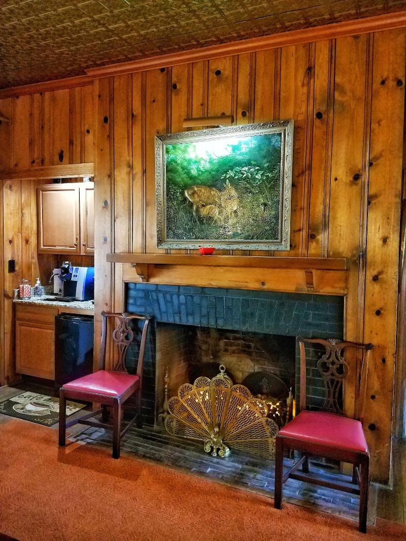 Sandaway Suites Beach image