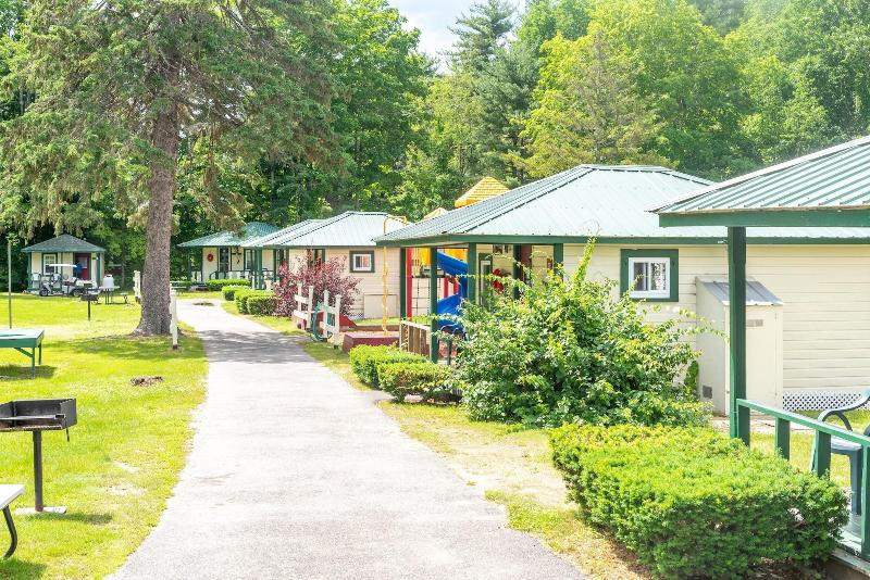 Perry S Motel And Cottages