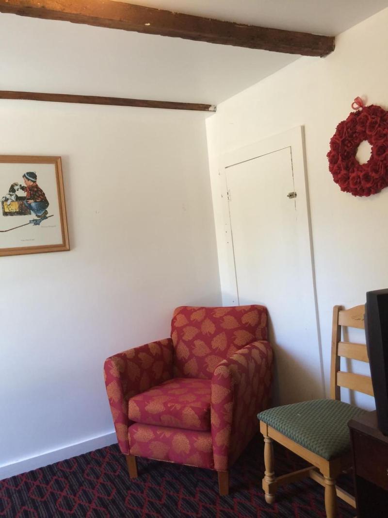Perry S Motel And Cottages — photo 18