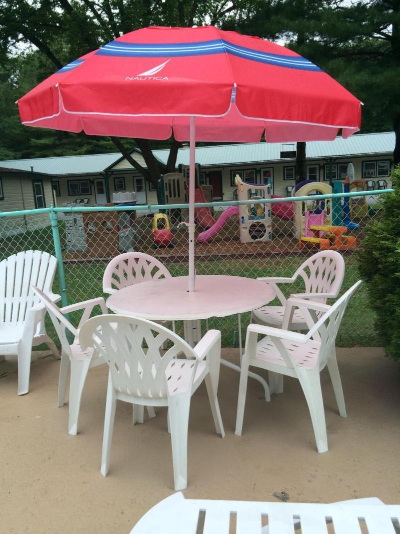 Perry S Motel And Cottages — photo 42