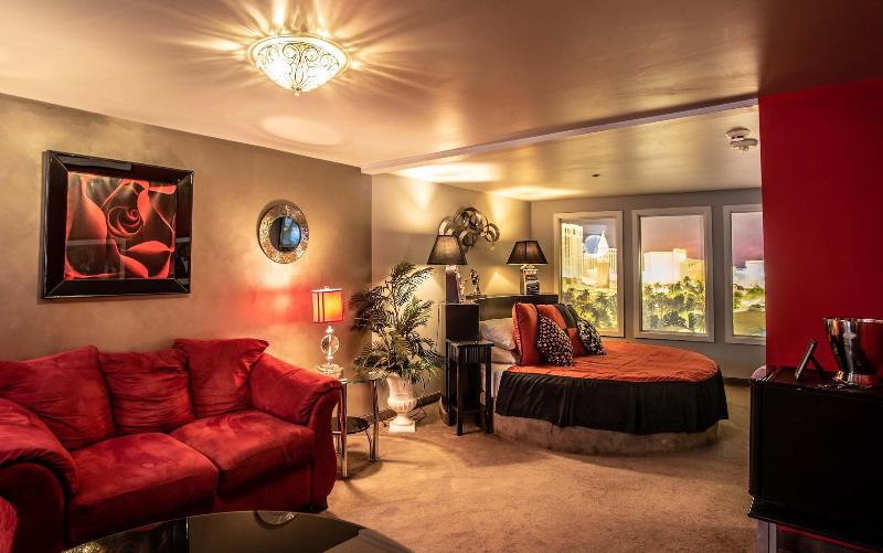 The Anniversary Inn Logan image
