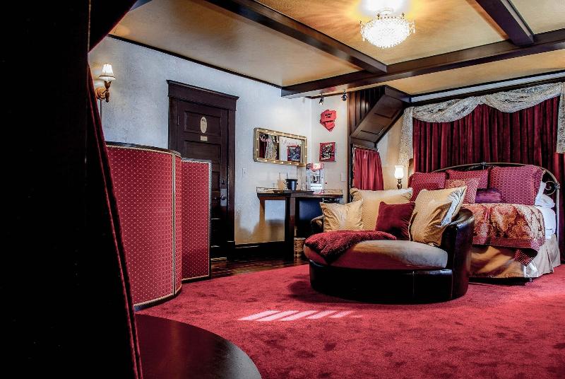 The Anniversary Inn Logan image